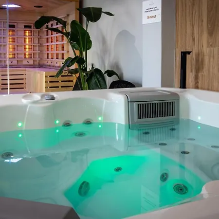 דירה Uroczy Belle View Jacuzzi Sauny Centrum שצ'קלארסקה פוראובה